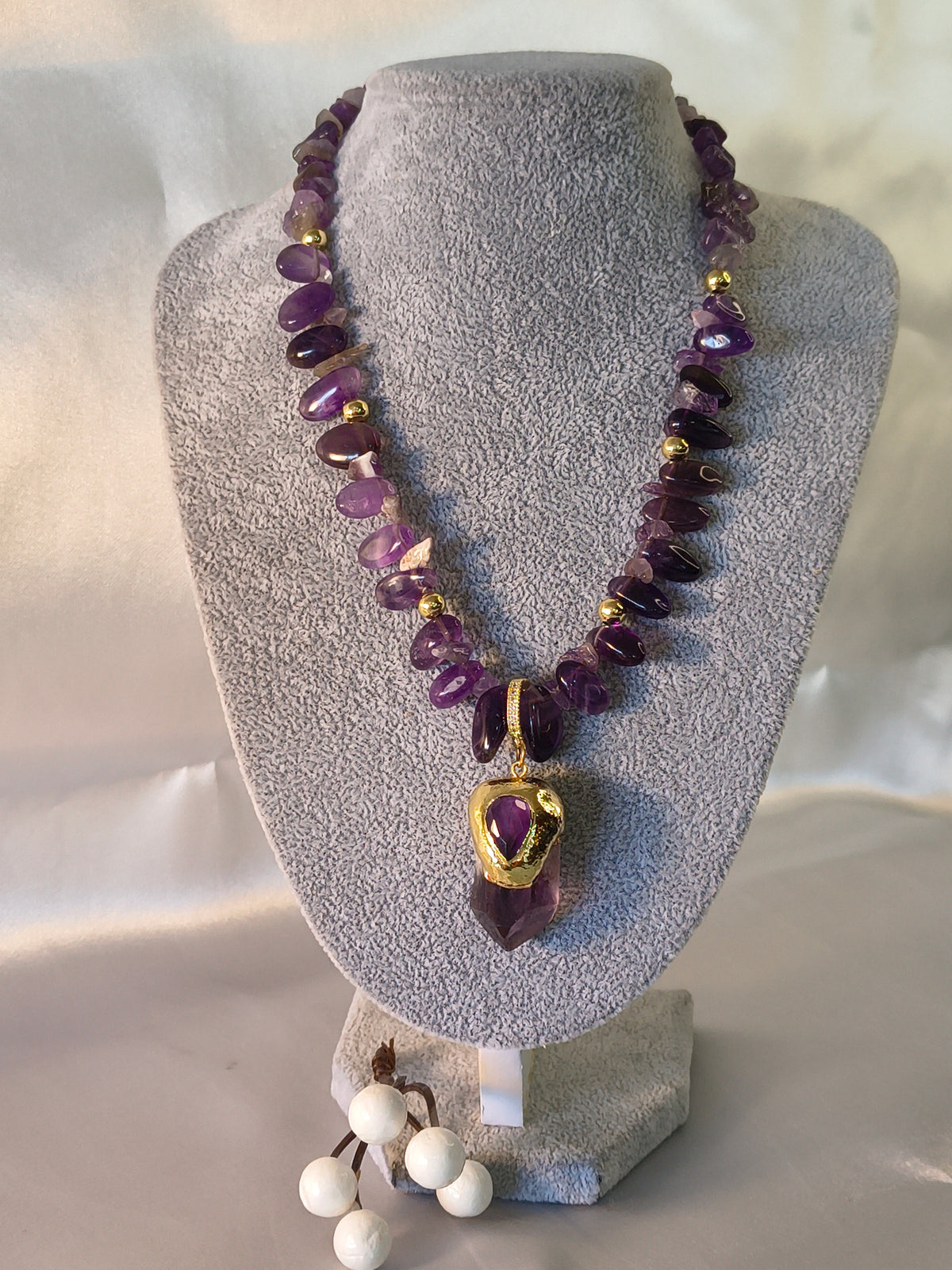 Collar Amatista "Alma" con Dije de Cuarzo